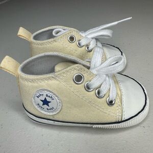 BABY BABY INFANT CONVERSE STYLE HI TOP INFANT BABY SHOES SZ 1